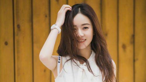 吃瓜直播间爆料娱乐圈赵丽颖,娱乐圈“瓜王”揭秘，明星背后的故事